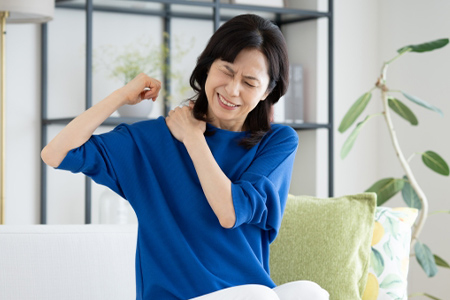 腰痛のイメージ写真