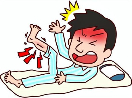 足がつる原因とは？夜中や運動中に起こるこむら返りの予防法を解説